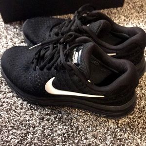 NIKE AIRMAX 2017’s